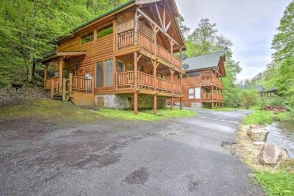 Smokey Max Cabin Pigeon Forge Exterior foto